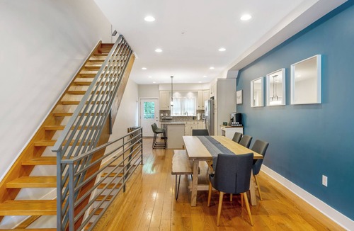 Southwest Center City House | Large 4 Bedroom Home/Rooftop Patio with City Views/Gym