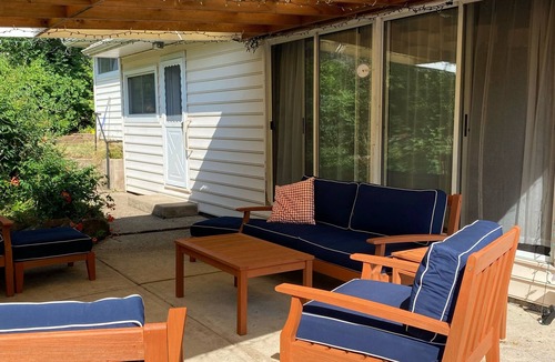 Williamsport House | Large, Beautiful Mid Century Mountain House.