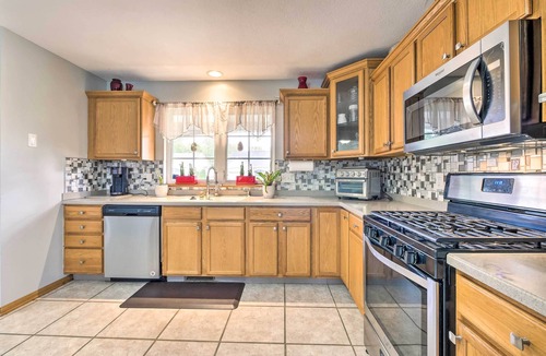 Brook Park House | Large Cleveland Home w/Fire Pit + Backyard!