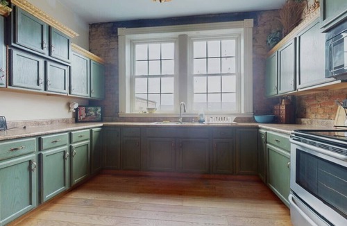 Portsmouth Apartment | Large Historic District Apartment with City View