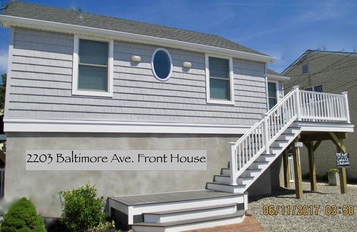 Ortley Beach House | LAVALLETTE Beach Home w/Rooftop Deck & Tiki Bar Close to Beach -Wifi, C-A/C