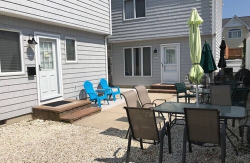 Lavallette Condo | Lavallette Gorgeous 3 Bed/2 Bath Beach Block Rental-Beach Access Street, Badges
