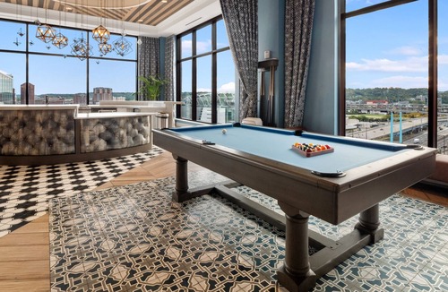 Downtown Cincinnati Condo | Lavish 2 Bedroom Condo Heart of Downtown with Unmatched Amenities 431