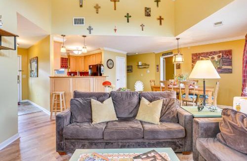 Vernon Apartment | Less Than 1 Mi to Mountain Creek Resort Condo with Balcony