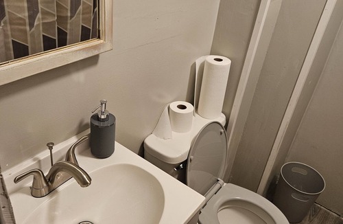 Lewistown House | Lewistown most,reasonable rates,cleanest comfortable space next to hospital,etc