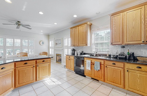 Keys Of Marsh Harbor House | Light & bright home by great restaurants - 1.5 miles to downtown Rehoboth Beach