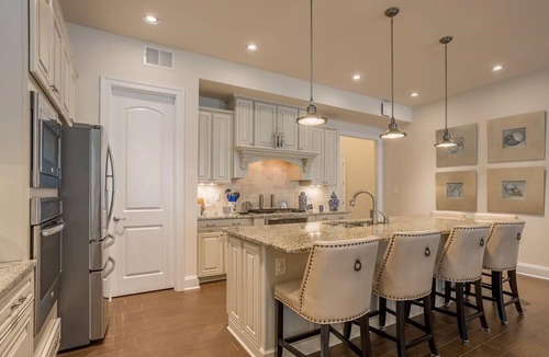 Lewes House | LINENS INCLUDED RENT IN A RESORT LIKE ATMOSPHERE TODAY!