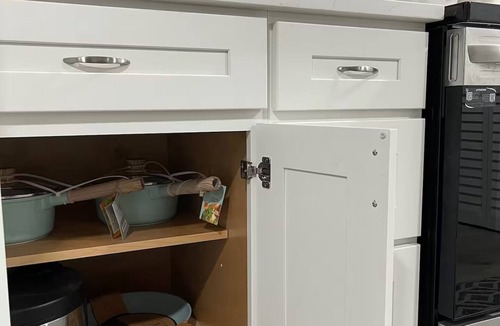 Ironbound District Apartment | Little Brazil - Cozy 2BR Apt. 30 mins from NYC!