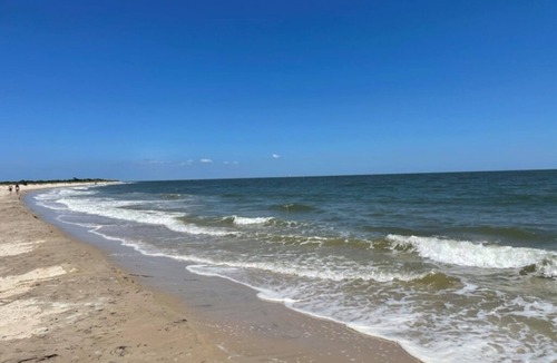 Maryus Apartment | Located on the Chesapeake Bay with panoramic views.