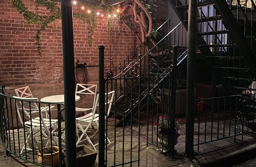 Beacon Apartment | LOCATION LOCATION LOCATION IN THE HEART OF BEACON & RIGHT ON MAIN STREET.