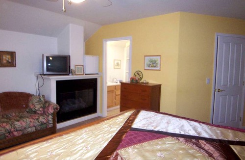 Ephrata Cabin | Lodge ∙ 1 bedroom ∙ 2 guests