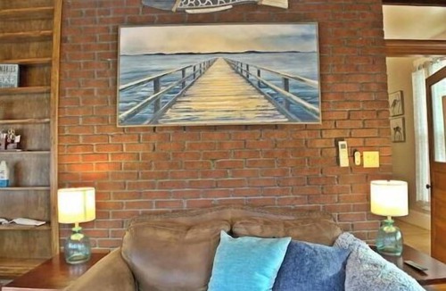 Howard Apartment | Loft by the Lake