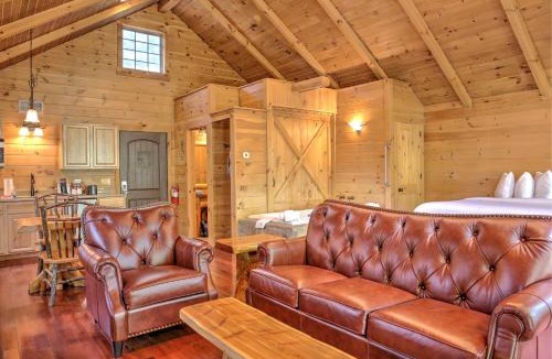 Millersburg House | Lofty Willows Treehouse by Amish Country Lodging