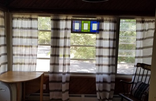Hewitt Cabin | Log Cabin near Greenwood Lake. Minutes to AP Trl, Ren fair, Mt Peter, & Warwick