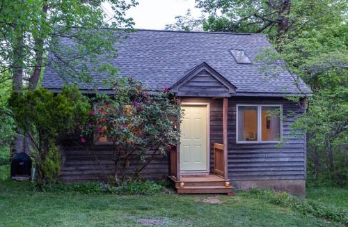 Montebello House | Love Ridge Mountain Lodging