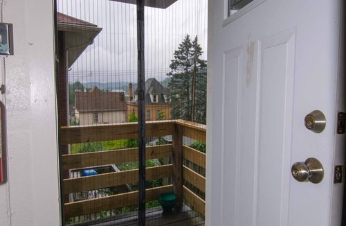 Wilmerding Apartment | Lovely 1 bedroom rental unit that sleeps 4 adults