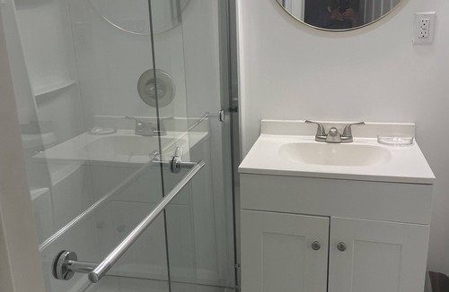 Sewell Apartment | Lovely Cozy 2 Bedroom Apartment