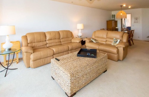 Saint Helena Island House | Lovely Townhome w/ Outdoor Decks, Golf Course & Ocean Views and More!