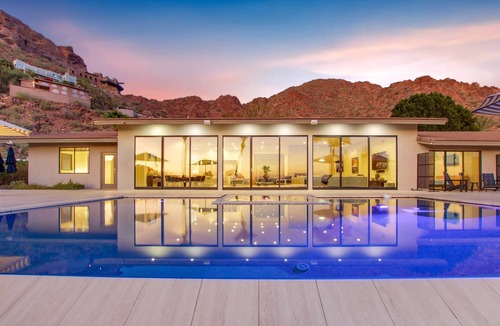 Red Rock House | Lux - Million Dollar Luxury Mountain Estate, Pickleball court, putt-putt, heated pool, spa, views