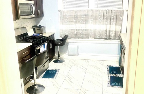 East Orange Apartment | Luxurious 1-bedroom apartment in charming East Orange apartment with AC, WiFi….