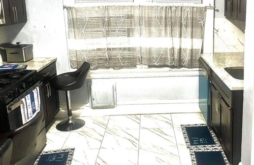 East Orange Apartment | Luxurious 1-bedroom apartment in charming East Orange apartment with AC, WiFi….