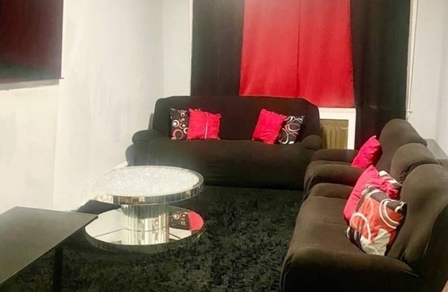 East Orange Apartment | Luxurious 1-bedroom apartment in charming East Orange apartment with AC, WiFi….