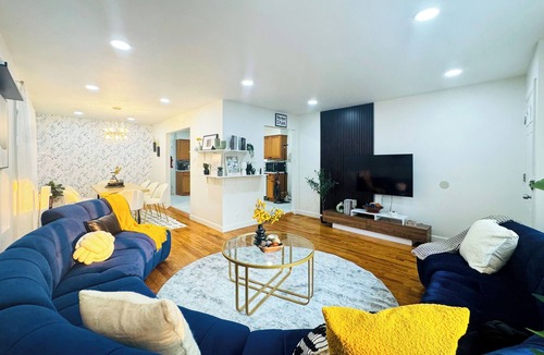 The Heights Condo | Luxurious Designer's Home 4 Bed 3 bath with Gaming Rm
