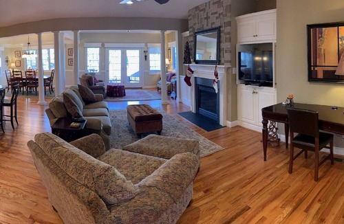 Nellysford House | Luxurious Family Friendly Mountain Home! Great Location on Devils Knob