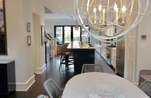Logan Circle Apartment | Luxurious Mansion in Logan Circle Private Parking
