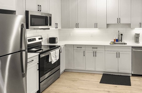 Northern Liberties Apartment | Luxury 1BD | 2 Beds | Northern Liberties