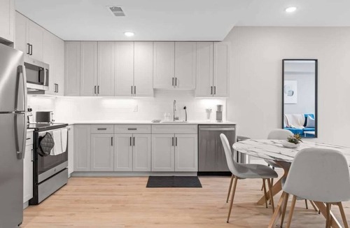 Northern Liberties Apartment | Luxury 1BD | 2 Beds | Northern Liberties