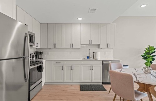 Northern Liberties Apartment | Luxury 1BD | 3 Beds | Northern Liberties