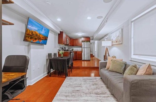 Southwark Apartment | Luxury 2BD | 2 Beds | Queens Village