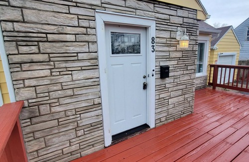Shiloh House | Luxury 3 bedroom home on a quiet street