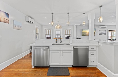 Ventnor City House | Luxury Beach Block Home w/Ocean Views - Sleeps 26