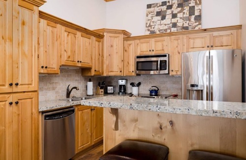 Victor Condo | Luxury Condominium with Large Patio, Mountain Views, and Resort Amenity Access