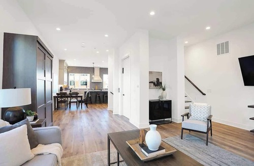 Lockerbie Square House | Luxury Downtown/Chatham Arch BoHo-style Townhome