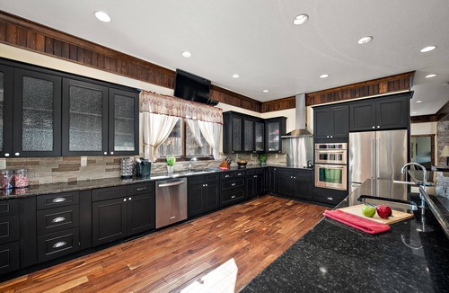 Farmington House | Luxury in the Heart of Nemacolin, the Laurel Mountains Most Idyllic Resort Area.