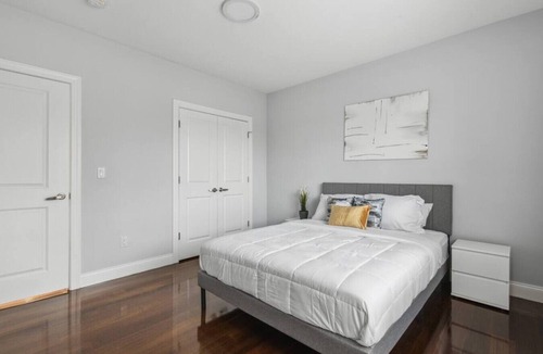 Southeast Yonkers Apartment | Luxury Penthouse Suite NYC! Parking+Gym+GameRoom!