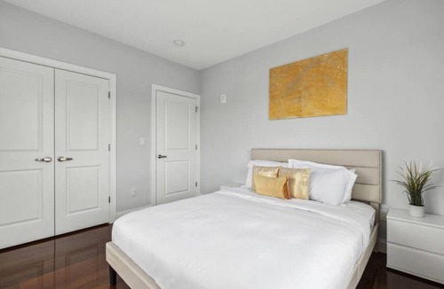 Southeast Yonkers Apartment | Luxury Penthouse Suite NYC! Parking+Gym+GameRoom!