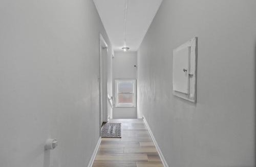 Mount Airy Apartment | Luxury room in Cincinnati