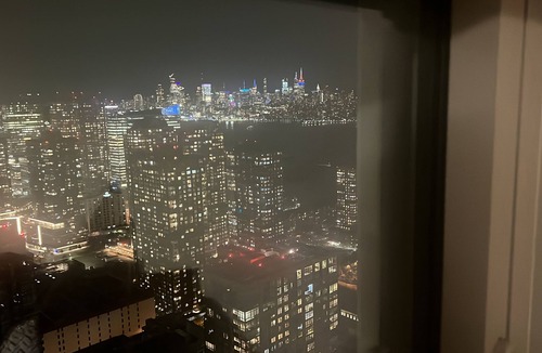 Downtown Jersey City Apartment | Luxury studio apartment with AC, WiFi in fabulous Jersey City downtown 50th fl