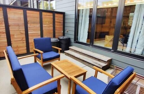 Olde Kensington House | Luxury Townhome 09 | Parking | Hosted By StayRafa