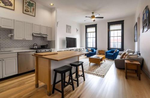 Covington Apartment | Main Street Oasis - with Parking