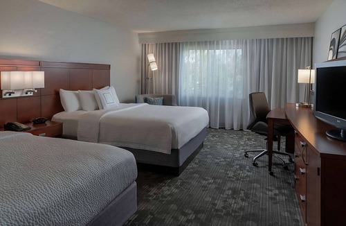 Twin Brook Hotel | Making The Best Memories Along The Way! 2 Comfortable Units, Pets Are Welcome!