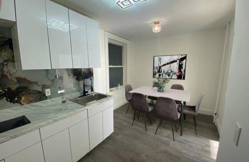 West New York Apartment | Manhattan Skyline Mins to TimeSQ