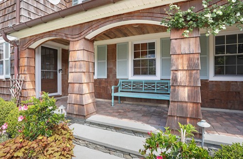 Mantoloking House | Mantoloking’s Nantucket South