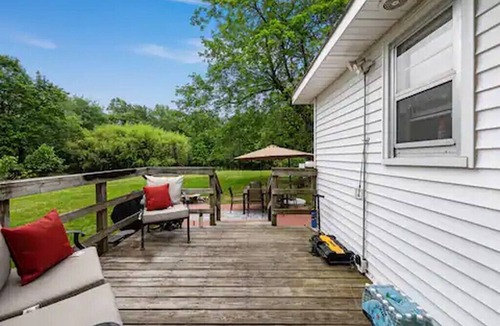 South Blooming Grove House | Marvelous 6-bedroom house with AC in Monroe
