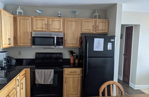 Put-in-Bay Condo | MBI Sunrise Waterfront Condo - Beautiful Lake Views