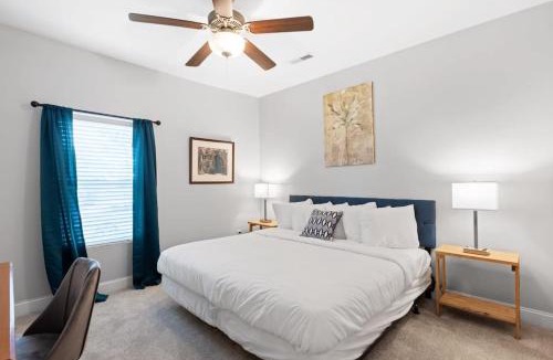 Chattanooga House | McCallie Dugout- 5 mins to Zoo, 10 Mins to Downtown!